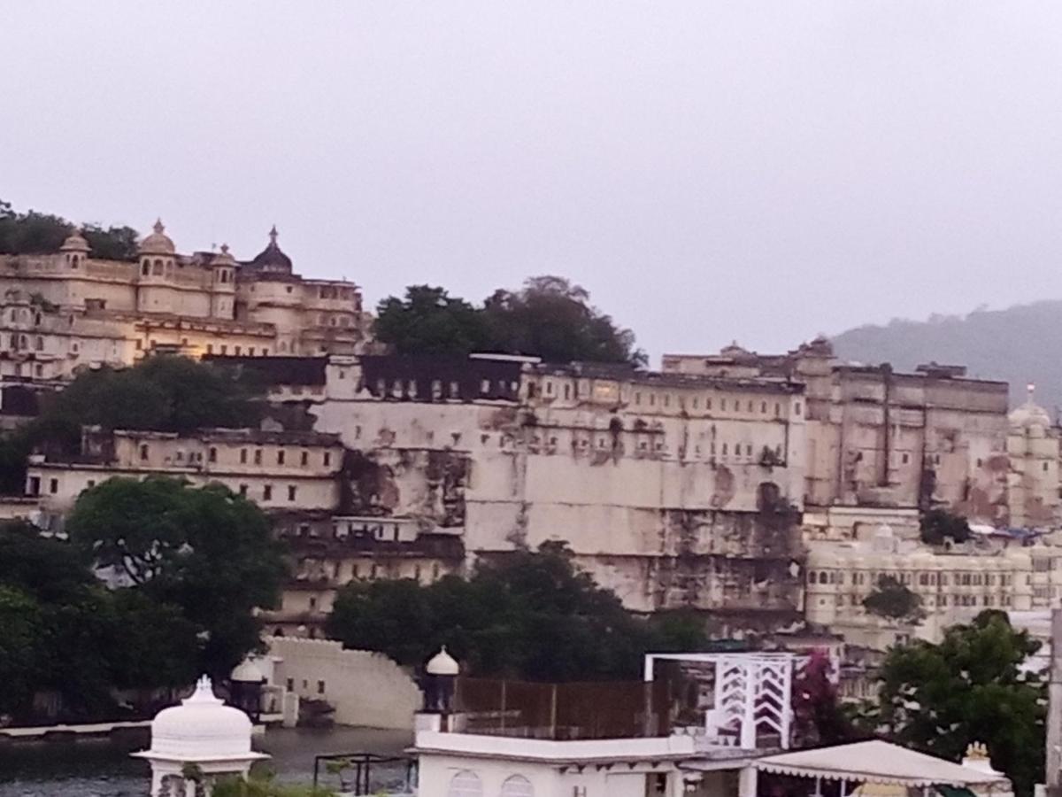 The Royal Lake View Villa Udaipur Exterior foto